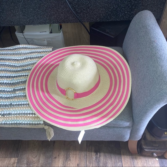 NWT STRAW PINK AND TAN FLOPPY SUN HAT - Picture 6 of 6